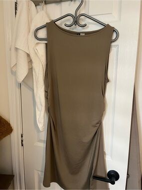 Divided kaki brown Sleeveless Shift Dress
